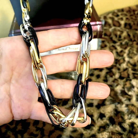 Vintage interlocking chain necklace - Picture 3 of 5